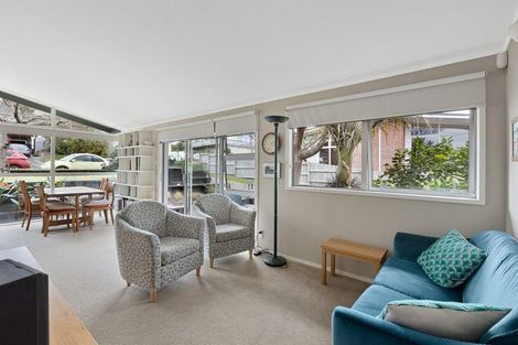 Photo of property in 19a Lidcombe Place, Avondale, Auckland, 1026