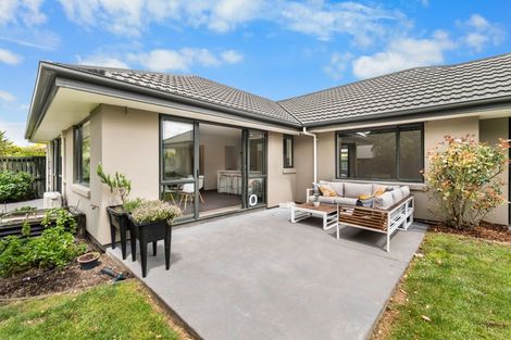 Photo of property in 15 Harrys Way, Redwood, Christchurch, 8051