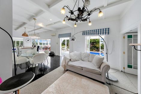 Photo of property in 355 Ridge Road, Paremoremo, Albany, 0793