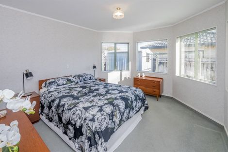 Photo of property in 41 Weraroa Road, Levin, 5510