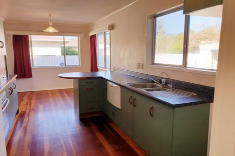 Photo of property in 23 Barron Crescent, Fenton Park, Rotorua, 3010
