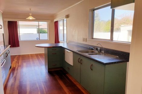Photo of property in 23 Barron Crescent, Fenton Park, Rotorua, 3010