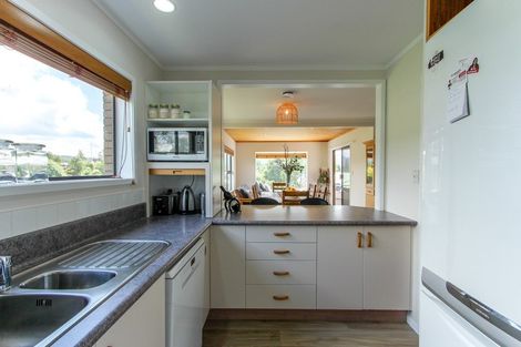 Photo of property in 22 Carter Drive, Pomare, Rotorua, 3015