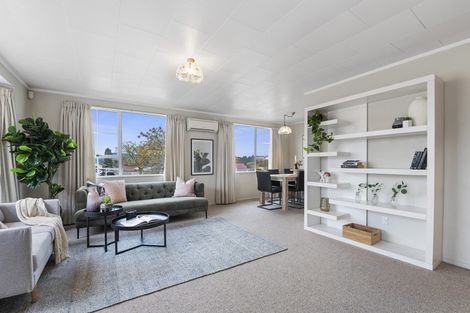 Photo of property in 4a Amethyst Place, Pukehangi, Rotorua, 3015