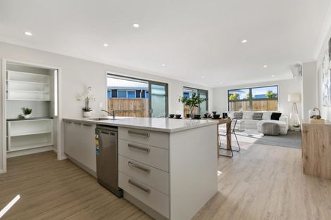 Photo of property in 3 Sophora Place, Papamoa Beach, Papamoa, 3118