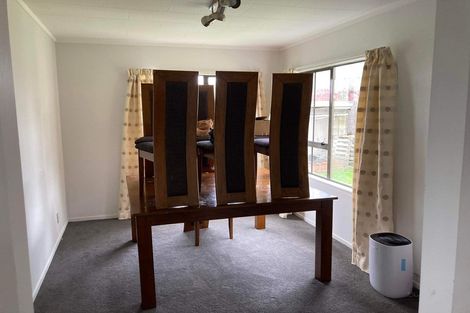 Photo of property in 15 Larchmont Grove, Totara Park, Upper Hutt, 5018