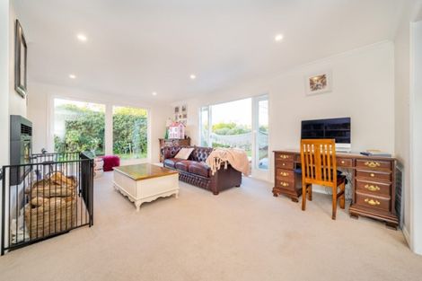 Photo of property in 27 Stephen Street, Trentham, Upper Hutt, 5018