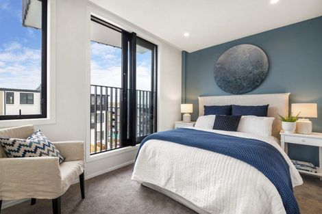 Photo of property in 2/19 Windlass Street, Long Bay, Auckland, 0630