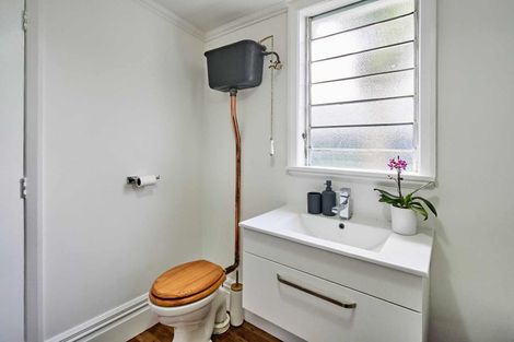 Photo of property in 18 Beach Street, Petone, Lower Hutt, 5012