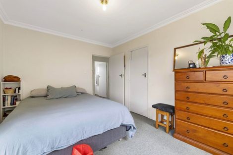 Photo of property in 126 Brooklands Road, Brooklands, New Plymouth, 4310