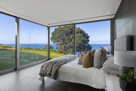 Photo of property in 76 Cliff Road, Torbay, Auckland, 0630