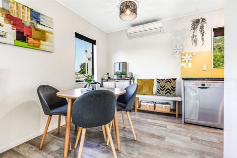 Photo of property in 9 Pringle Place, Nawton, Hamilton, 3200