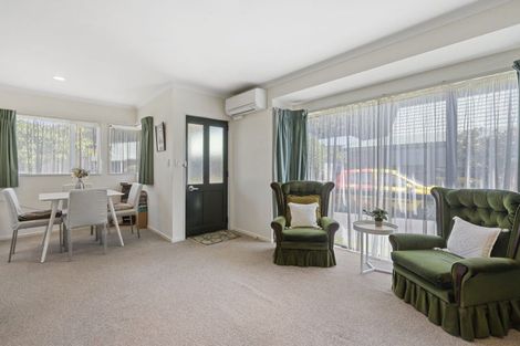 Photo of property in Redwood Village, 43/42 Main Road, Tawa, Wellington, 5028