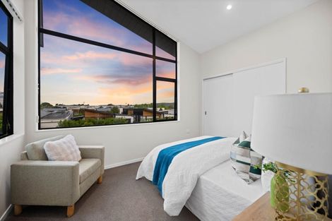 Photo of property in 67 Battalion Drive, Papakura, 2110