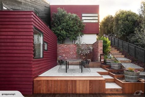 Photo of property in 6 Craigieburn Lane, Mount Pleasant, Christchurch, 8081