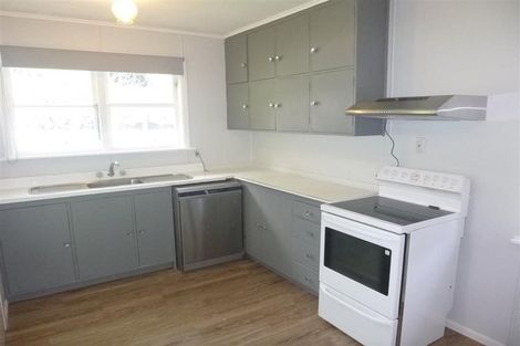 Photo of property in 17 Parenga Street, Wainuiomata, Lower Hutt, 5014