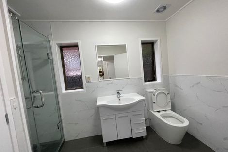 Photo of property in 1/41 College Road, Northcote, Auckland, 0627