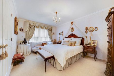 Photo of property in 2/13 Hamilton Road, Papatoetoe, Auckland, 2025