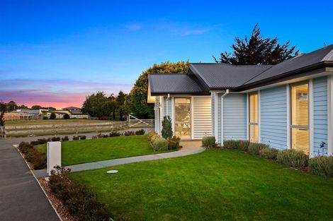 Photo of property in 25 Haughey Drive, Mairehau, Christchurch, 8052