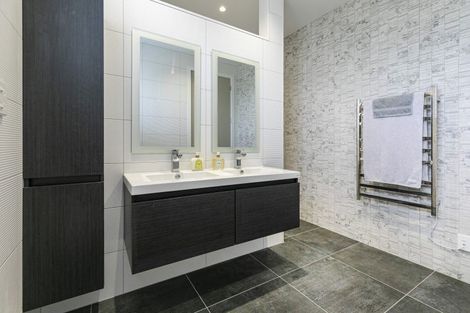 Photo of property in 80 Riverhead Point Drive, Riverhead, 0820