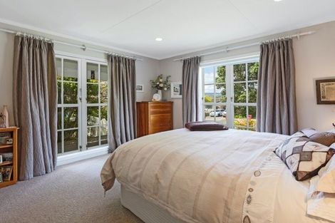 Photo of property in 32 Discovery Drive, Whitby, Porirua, 5024