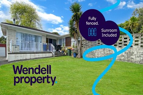 Photo of property in 1 Iorangi Place, Hillpark, Auckland, 2102