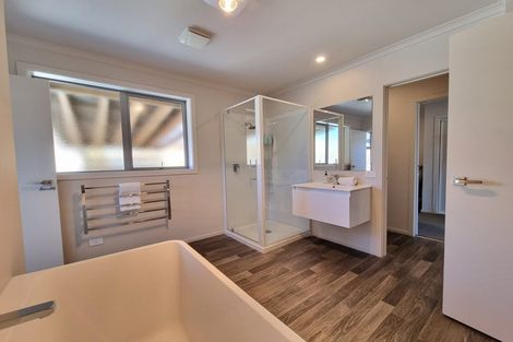 Photo of property in 22 Mistake Drive, Lake Tekapo, 7999