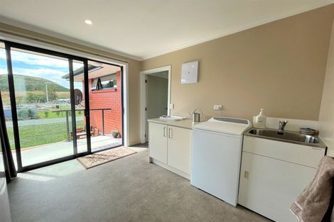 Photo of property in 5 Mill Street, Clinton, 9534