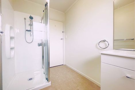 Photo of property in 1/42-44 Opaheke Road, Opaheke, Papakura, 2113