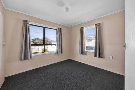 Photo of property in 10 Ramanui Avenue, Hawera, 4610