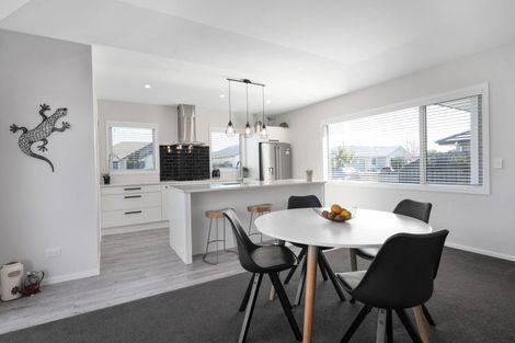 Photo of property in 5 Mckay Close, Frimley, Hastings, 4120