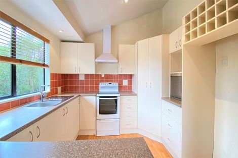 Photo of property in 4/390 West Coast Road, Glen Eden, Auckland, 0602