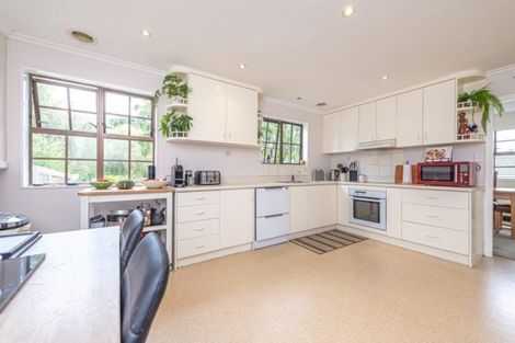 Photo of property in 5 Aiken Road, Saint Johns Hill, Whanganui, 4501