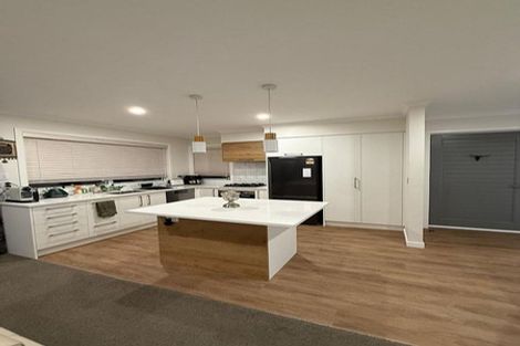 Photo of property in 4 Tarata Lane, Avalon, Lower Hutt, 5011