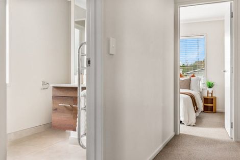 Photo of property in 58 Station Street, Hobsonville, Auckland, 0616