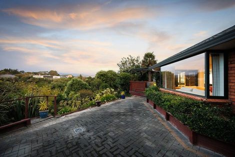 Photo of property in 197 Ruapehu Drive, Fitzherbert, Palmerston North, 4410