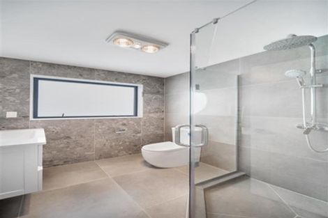 Photo of property in 12 Korowhiti Road, Clarks Beach, 2122