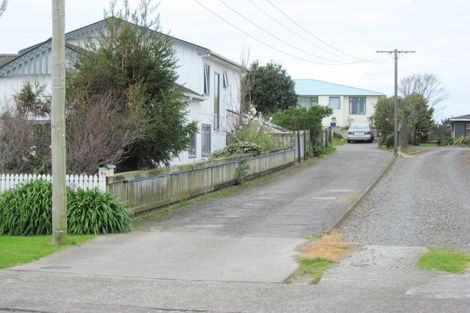 Photo of property in 9a Fitzroy Road, Fitzroy, New Plymouth, 4312