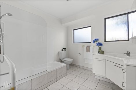 Photo of property in 53a Moffat Road, Red Beach, 0932