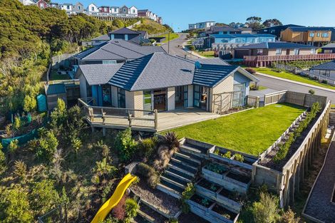 Photo of property in 14 Topsail Way, Whitby, Porirua, 5024