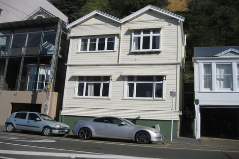 Photo of property in 158 Oriental Parade, Oriental Bay, Wellington, 6011