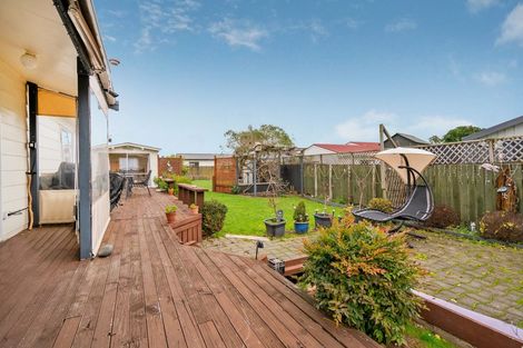 Photo of property in 36 Whitby Avenue, Whitianga, 3510