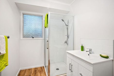 Photo of property in 1/263 Henderson Valley Road, Henderson, Auckland, 0612