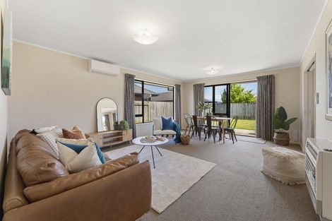 Photo of property in 17 Meridian Grove, Kelvin Grove, Palmerston North, 4414
