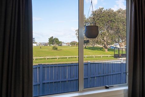 Photo of property in 304 Dickson Road, Papamoa Beach, Papamoa, 3118