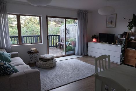 Photo of property in 85e Stottholm Road, Titirangi, Auckland, 0604