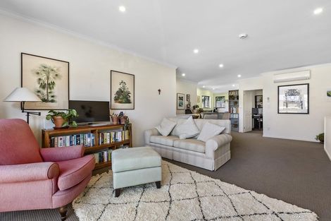 Photo of property in 31 Futuna Close, Karori, Wellington, 6012