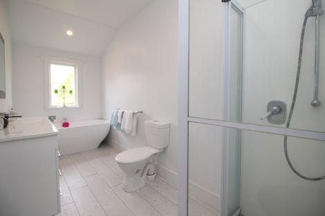 Photo of property in 3 Wattle Street, New Lynn, Auckland, 0600