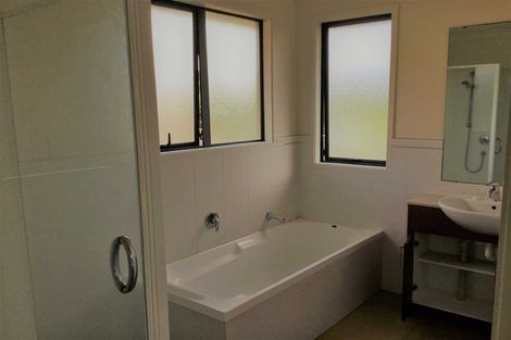 Photo of property in 21 Ashurst Lane, Greenhithe, Auckland, 0632