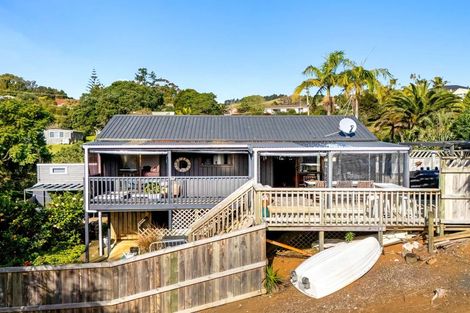 Photo of property in 54 Powells Road, Cable Bay, 0420